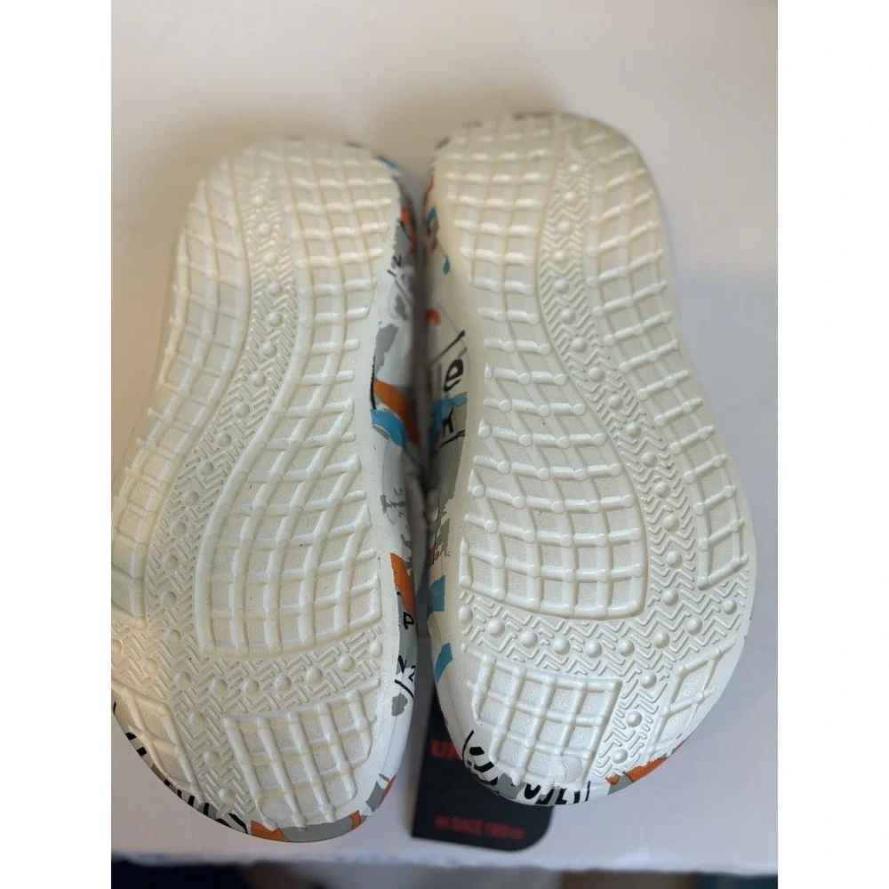 Skechers  Shoes and Uniqweto Size 8